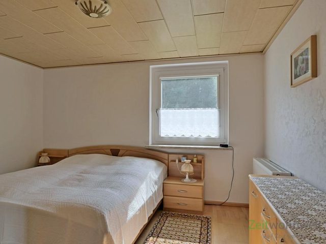 Blick ins Schlafzimmer