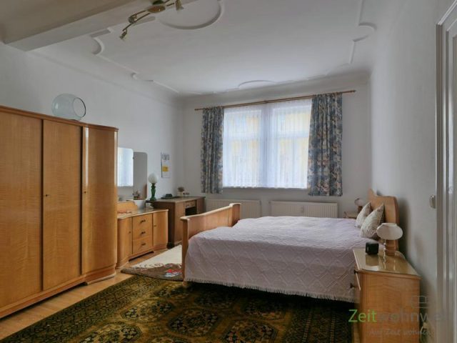 Blick ins Schlafzimmer