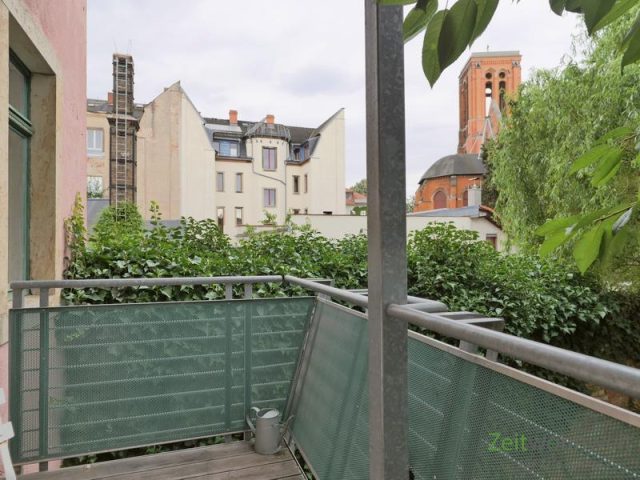 Balkon zum ruhigen Innenhof
