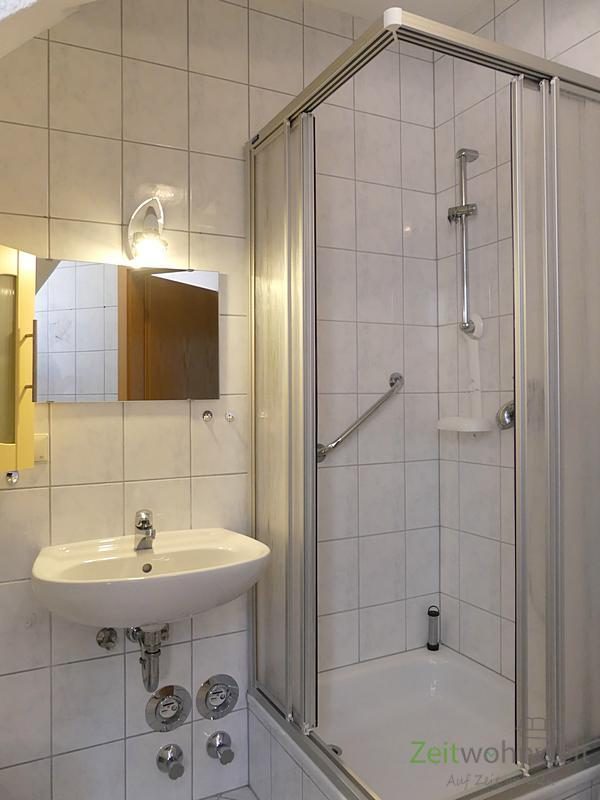 Dusche im Bad