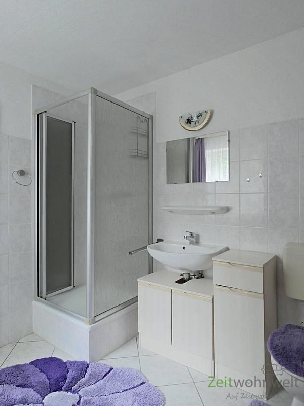 Dusche im Bad