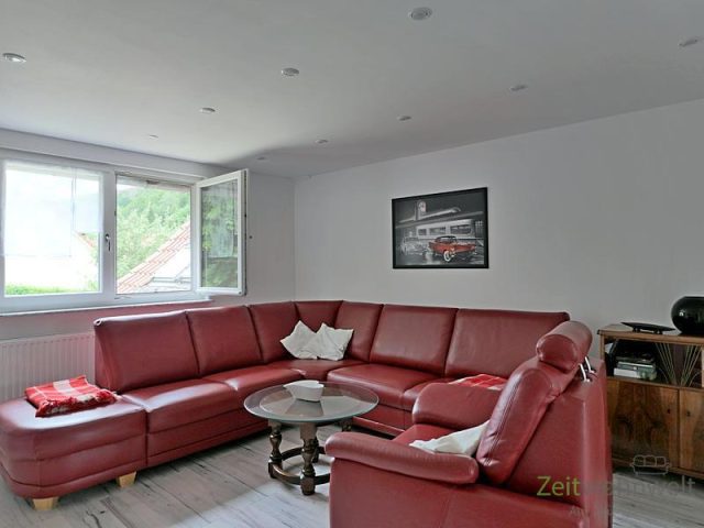 Ecksofa und Sessel
