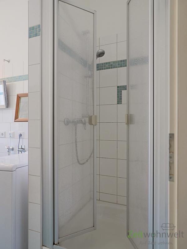 Dusche im Bad