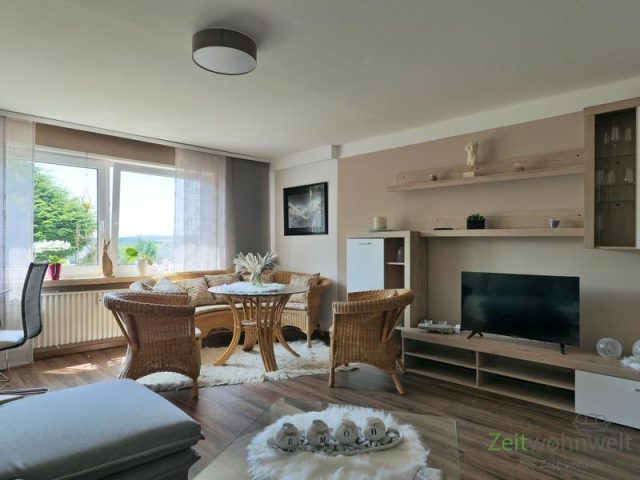 Blick ins Wohnzimmer