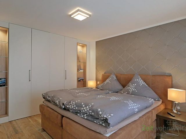 Doppelbett im Schlafzimmer