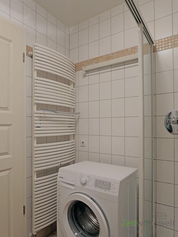 Dusche und Waschmaschine
