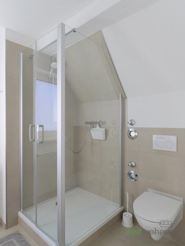 Dusche und WC