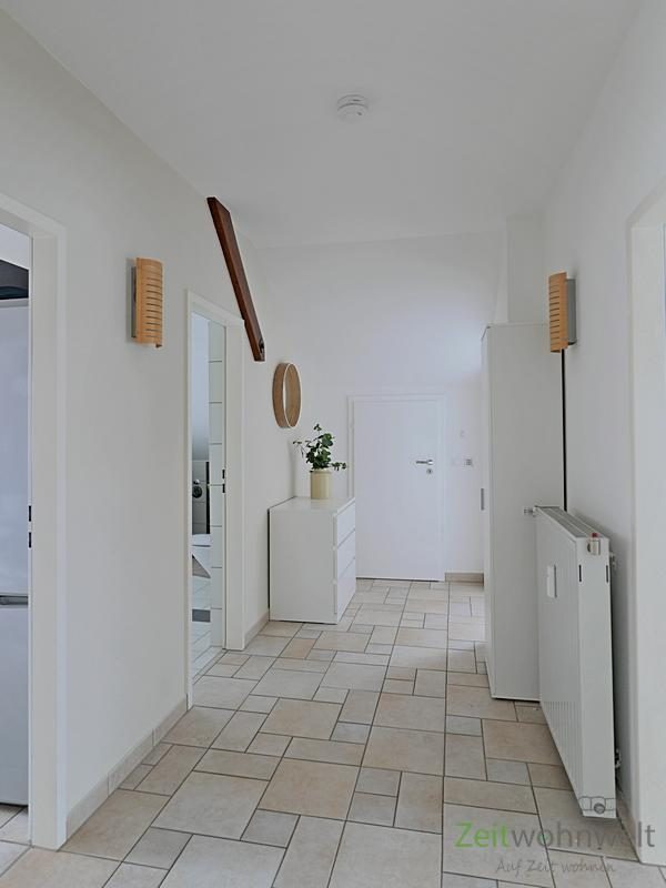 Wohnungsflur und Abstellkammer