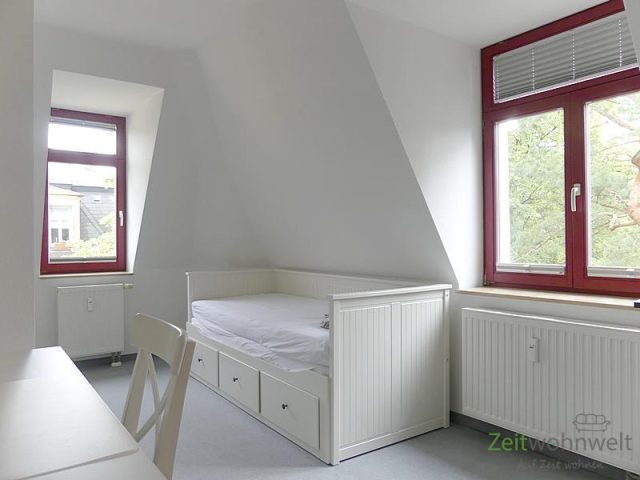 ausziehbares Bett im dritten Zimmer