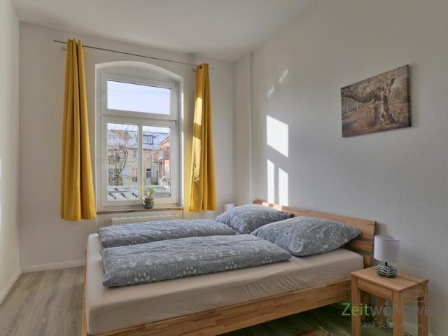 linkes Schlafzimmer