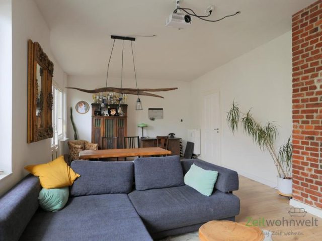 großes Ecksofa