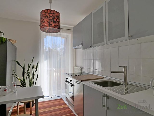 Küche mit Balkon