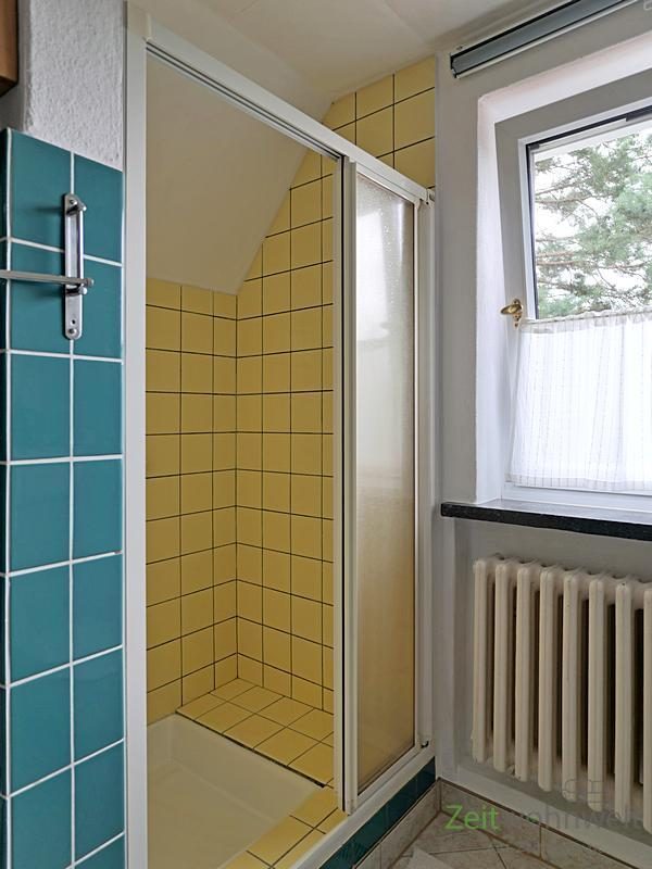Dusche in der Wand