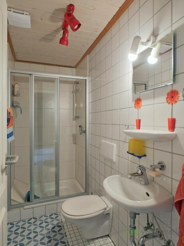 Bad mit Dusche