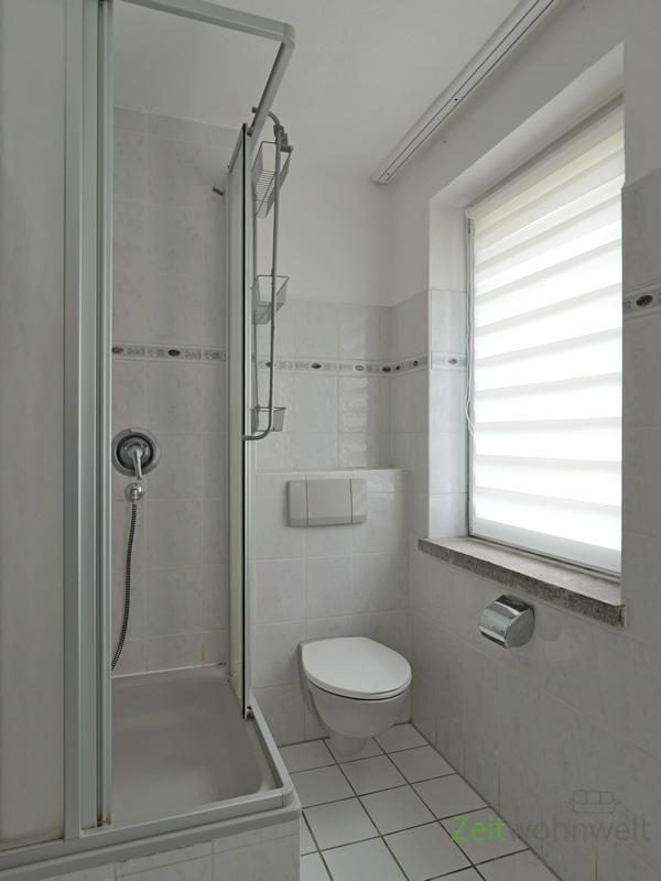 Dusche im Bad