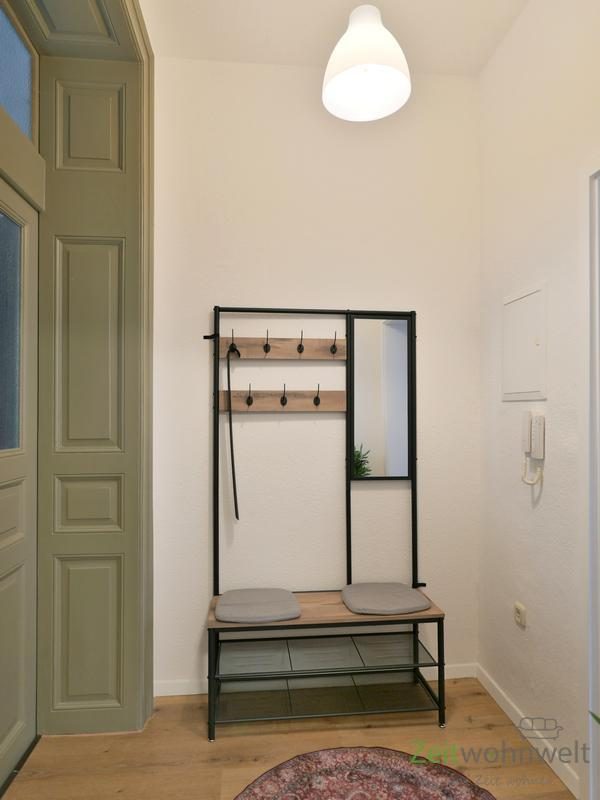 kleiner Wohnungsflur