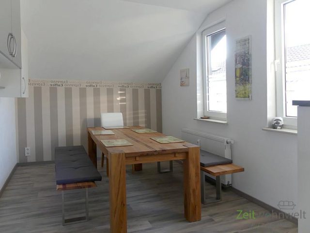 großer Essplatz in der Küche