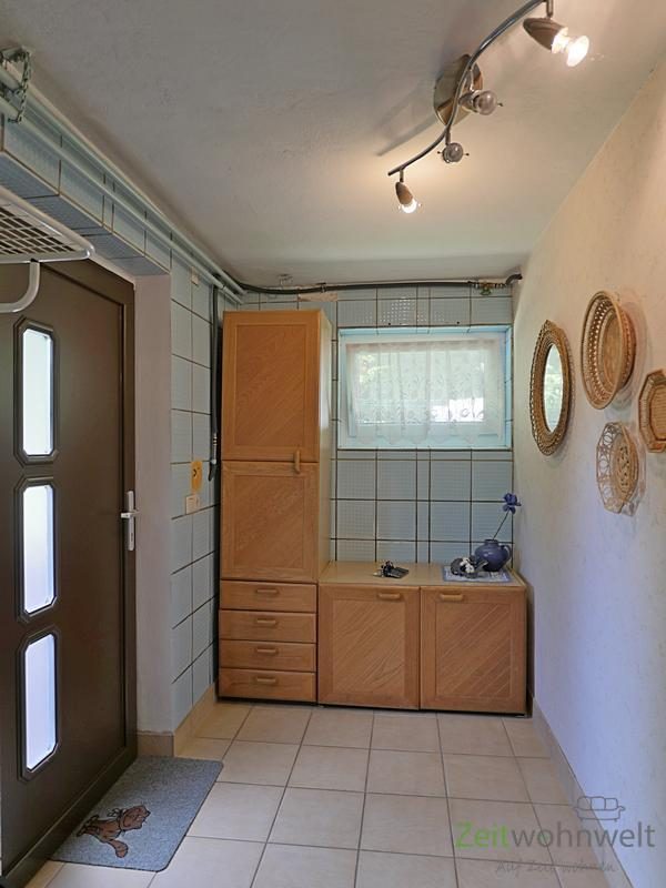 Flur und Garderobe (altes Foto)