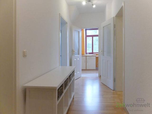 heller Wohnungsflur