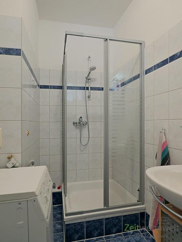Waschmaschine und Dusche