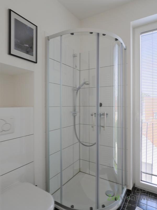 Dusche und WC