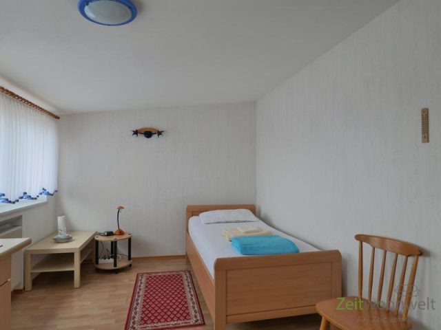 Blick zum Bett