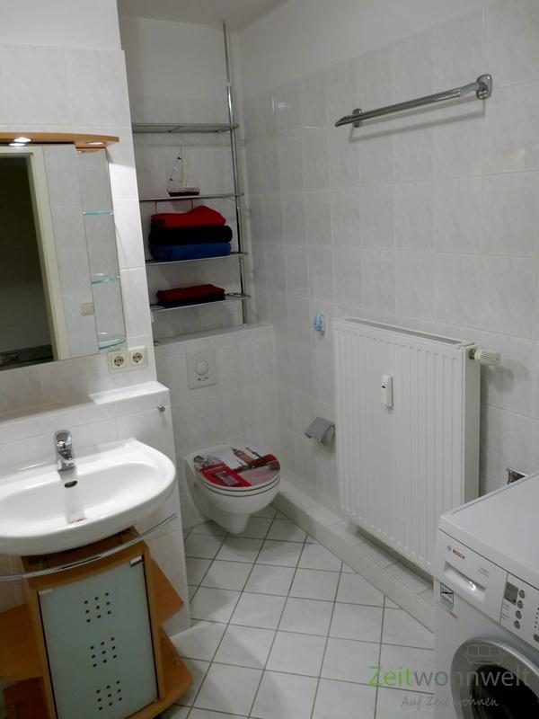 Waschbecken, WC, Waschmaschine