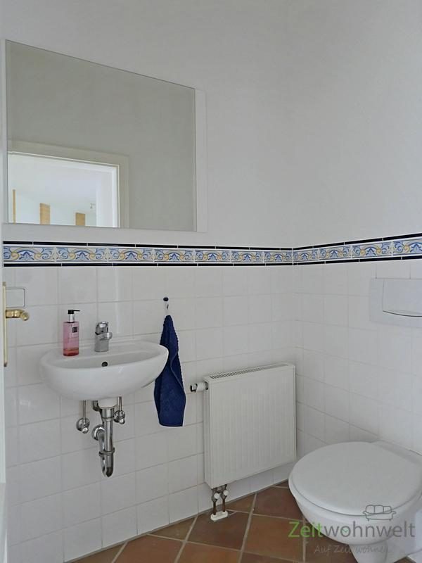 separates Gäste-WC