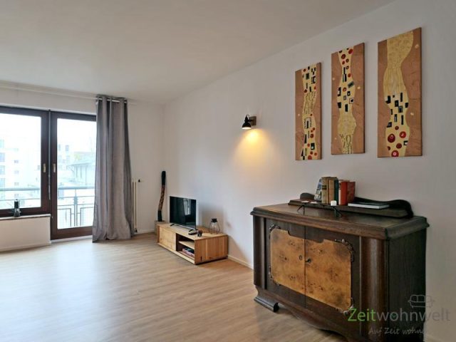 Sideboard und TV