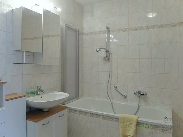 Bad mit Wanne