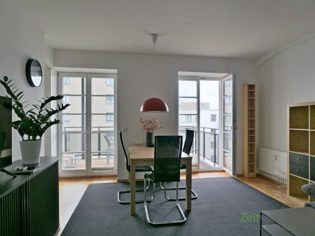 Blick zum Balkon
