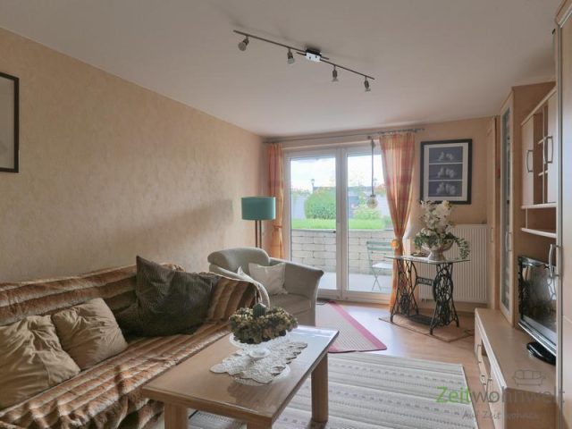 Blick ins Wohnzimmer