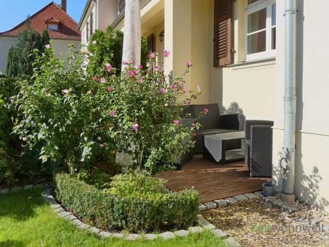 eigener Sitzplatz vor der Wohnung