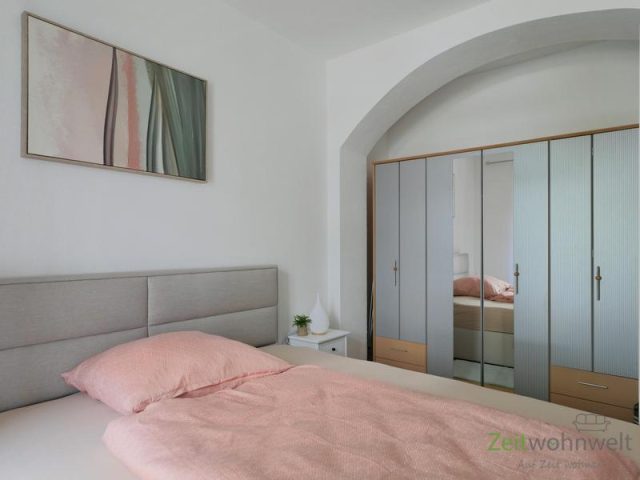Blick ins Schlafzimmer