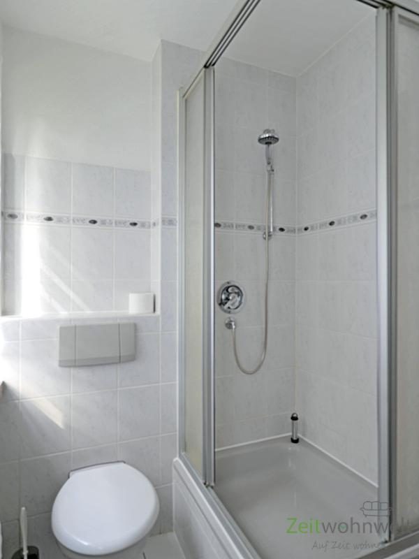 Dusche und WC