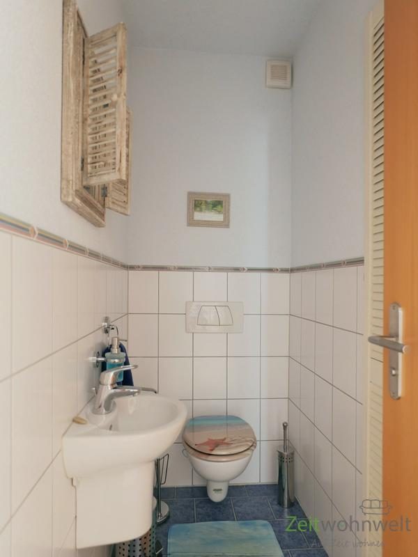 separates Gäste-WC