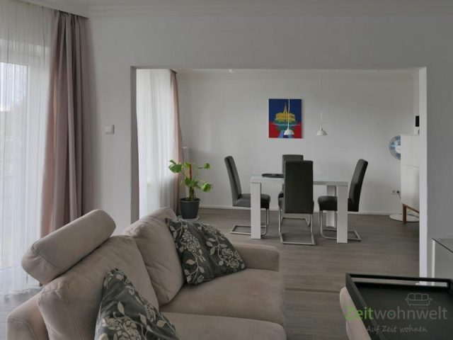 Blick zum Esszimmer