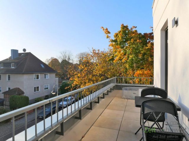 ein Herbstmorgen auf dem Balkon
