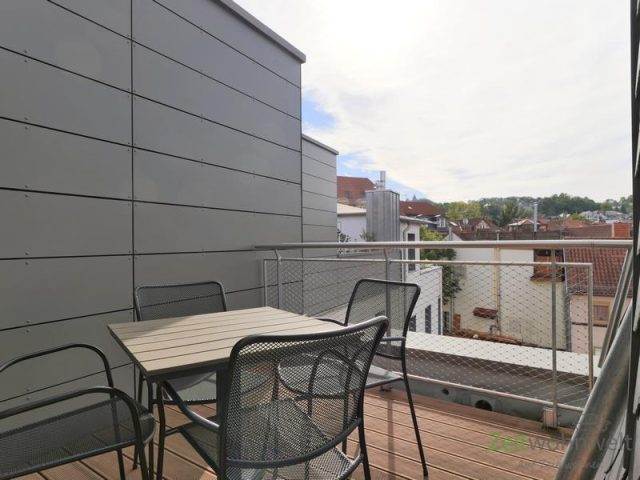gemütlicher Dachbalkon