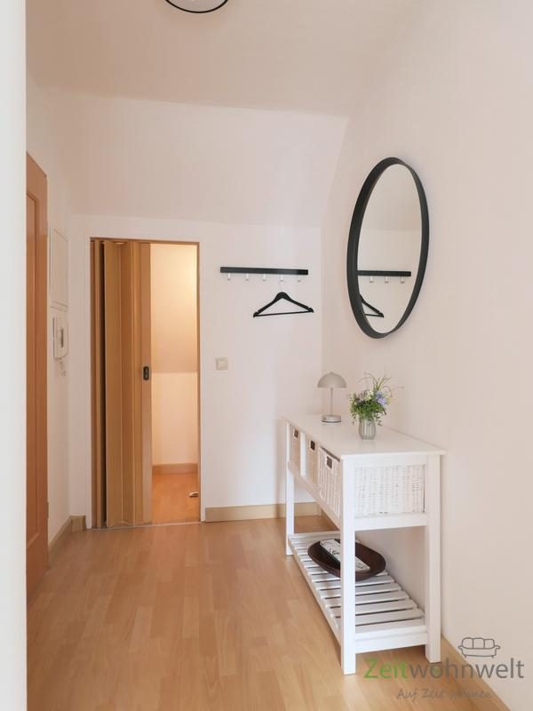 Garderobe und Abstellkammer
