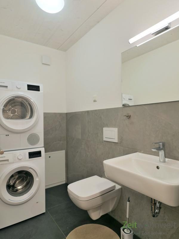 Gäste-WC und Waschmaschine