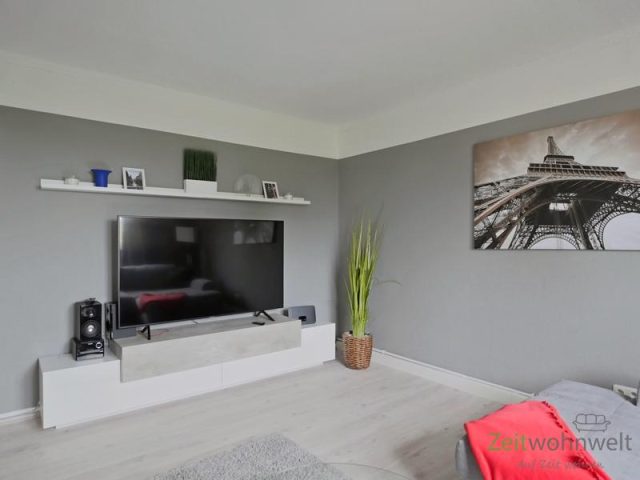 XXL-TV im Wohnzimmer