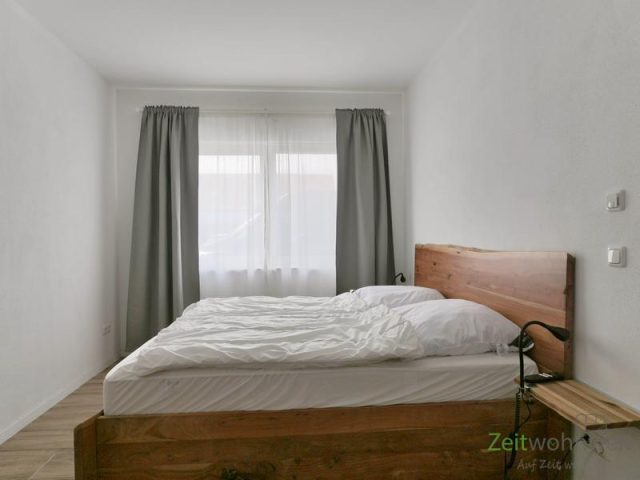 Doppelbett im Schlafzimmer