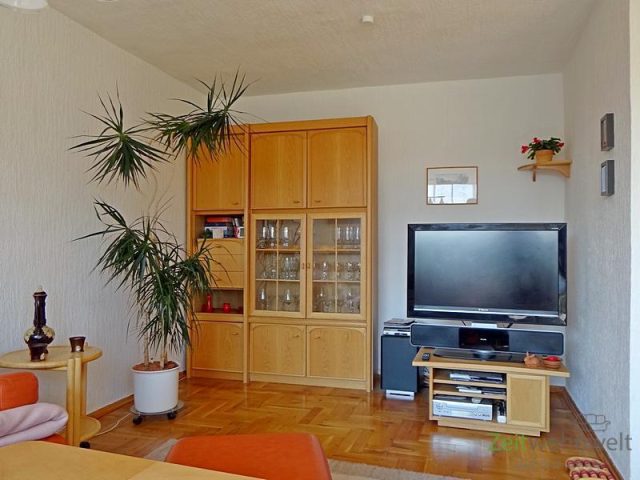 TV im Wohnzimmer