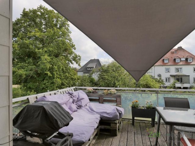 Dachmöbel und Grill