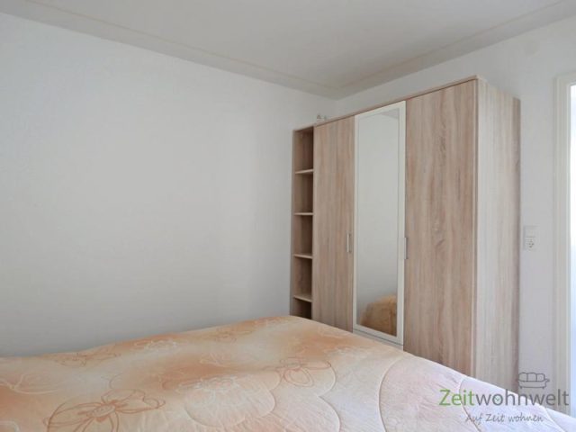 Kleiderschrank