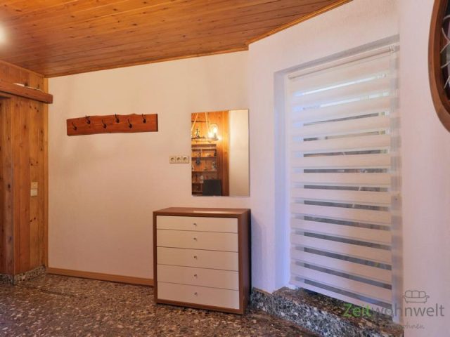 Vorraum mit Garderobe
