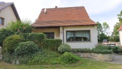 Sundhausen, möbliertes Wohnhaus mit 2 Bädern, Grundstück und Terrasse