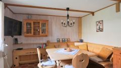 Wenigenjena, urgemütliche möblierte 2-Zimmer Wohnung mit Terrasse in einem Wohnhaus mit Garten