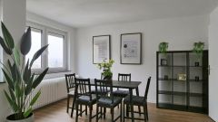 Kirchditmold, moderne möblierte Dachgeschosswohnung in einer ruhigen Wohnsiedlung